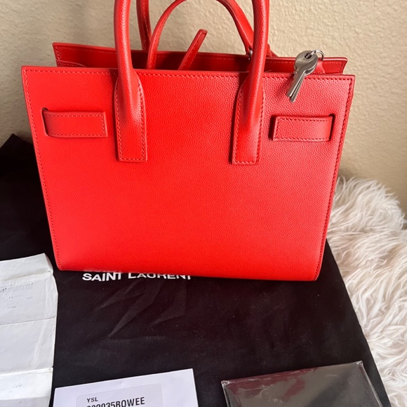 Saint Laurent Handbag - Picture 7 of 11